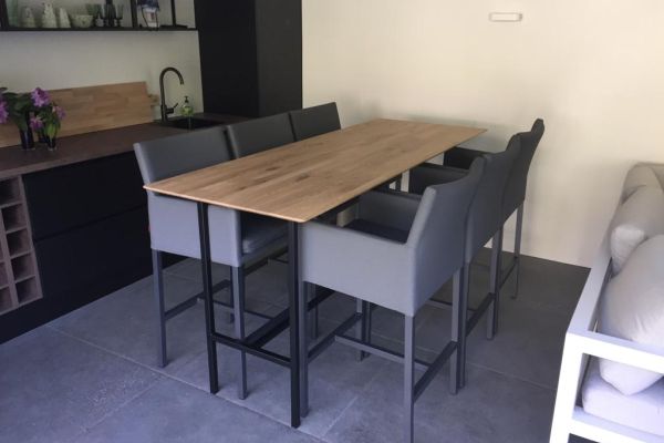 Bartafel met voetsteun