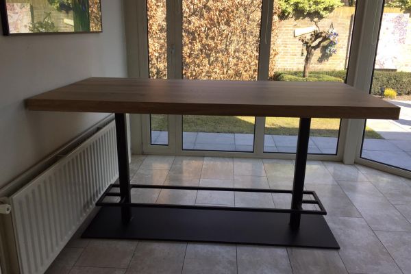 Bartafel met voetensteun